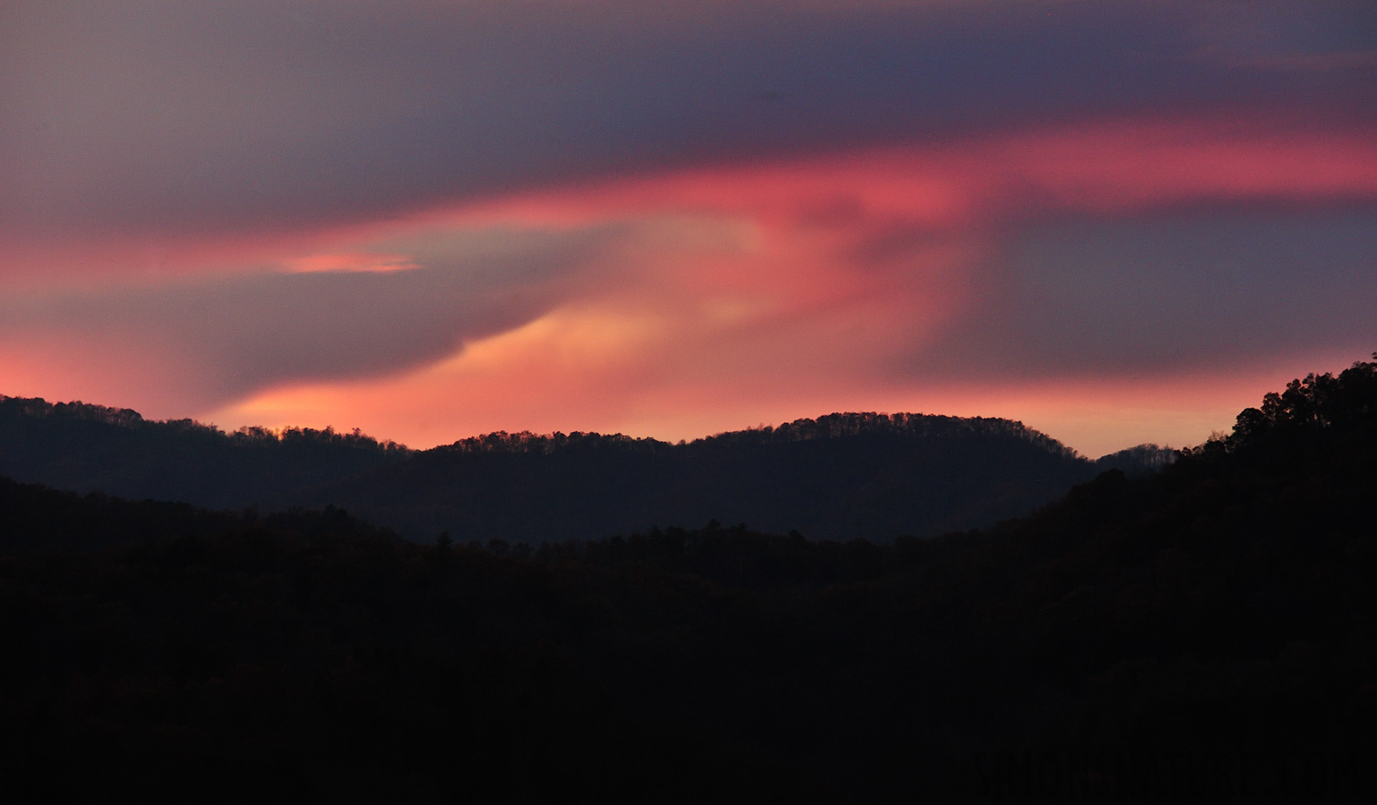 Appalachian Mountains [190 mm, 1/60 sec at f / 8.0, ISO 1600]